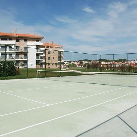 Pebble - 1 Bedroom Apartment Sleeps 5 With Pool & Tennis Court São Martinho do Porto Exterior photo
