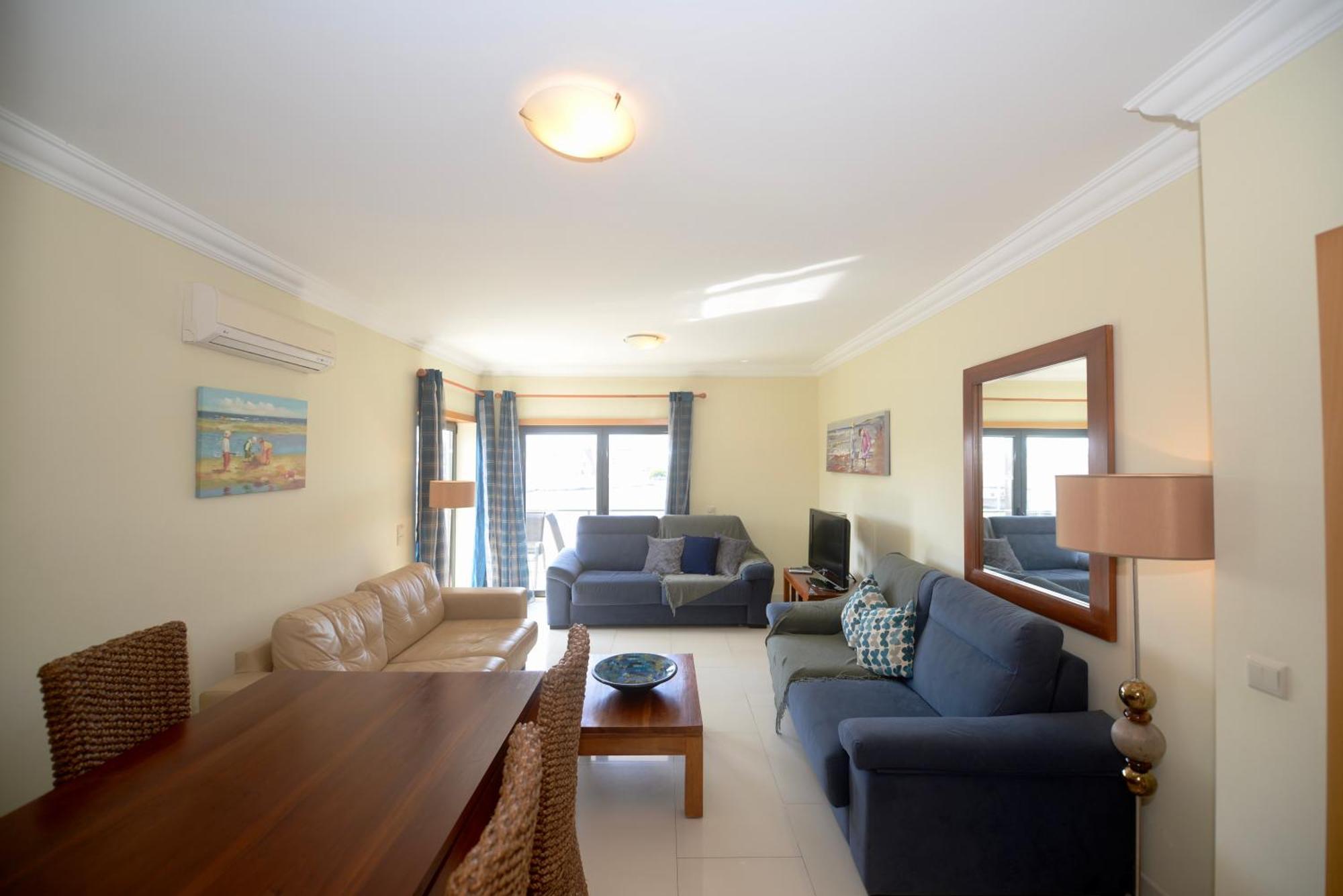 Pebble - 1 Bedroom Apartment Sleeps 5 With Pool & Tennis Court São Martinho do Porto Exterior photo