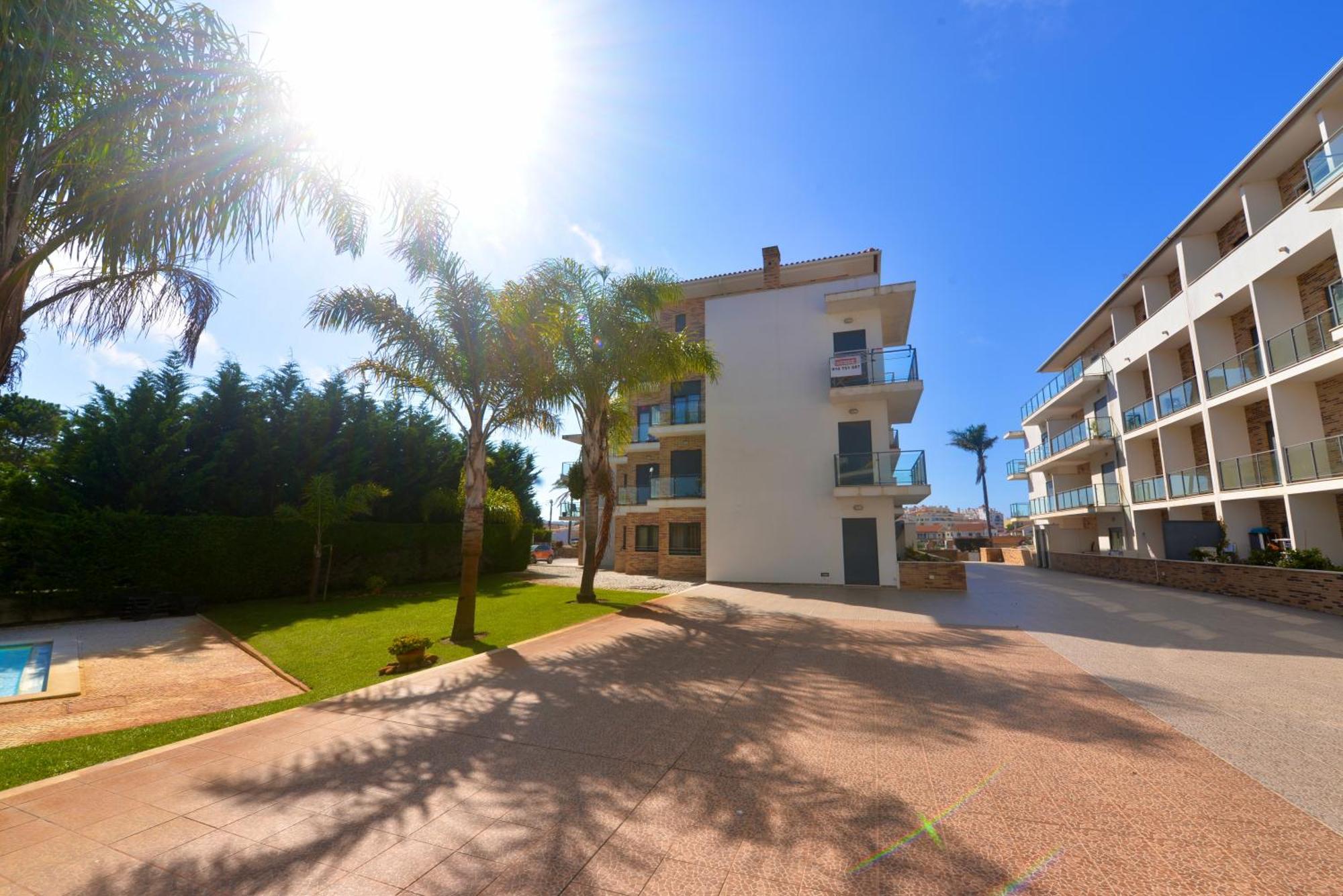 Pebble - 1 Bedroom Apartment Sleeps 5 With Pool & Tennis Court São Martinho do Porto Exterior photo